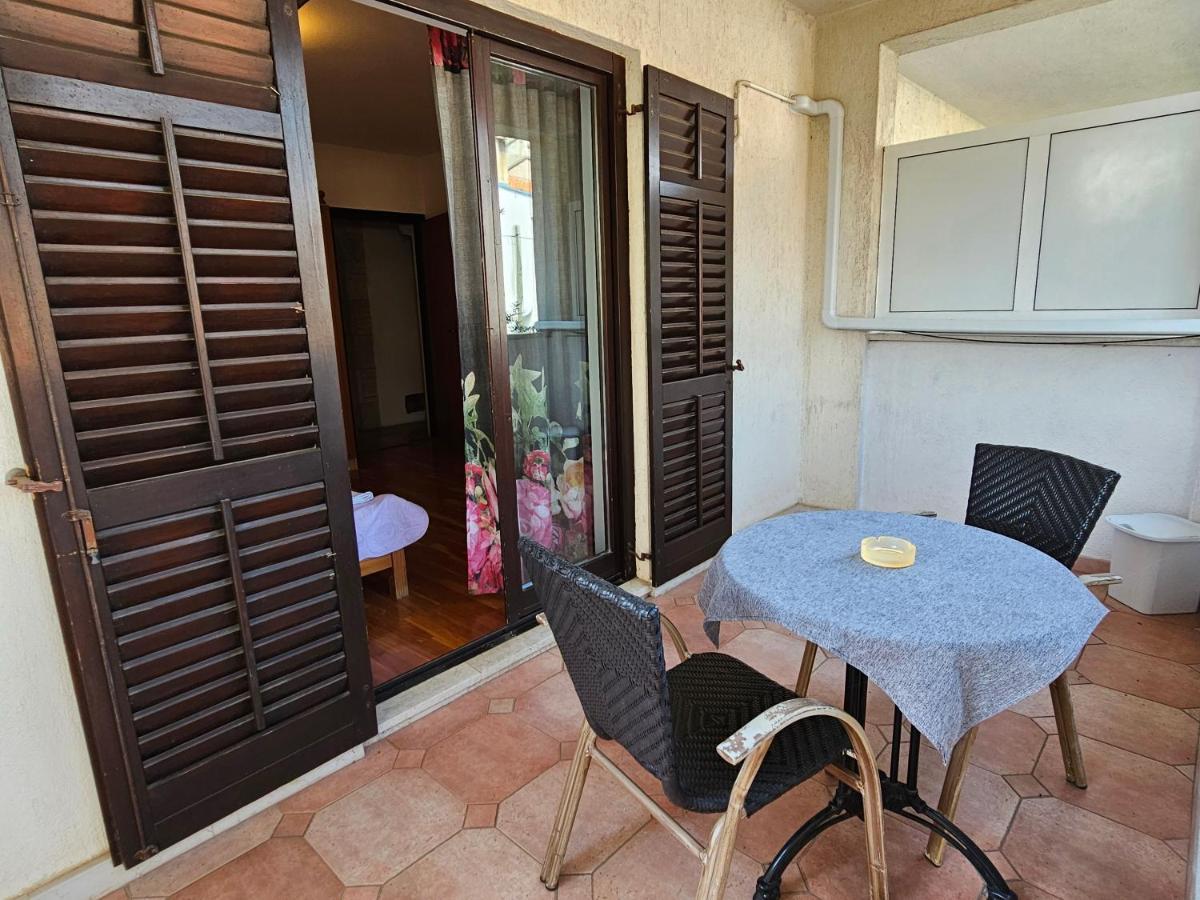 רוביני Apartments & Rooms Gaspar מראה חיצוני תמונה