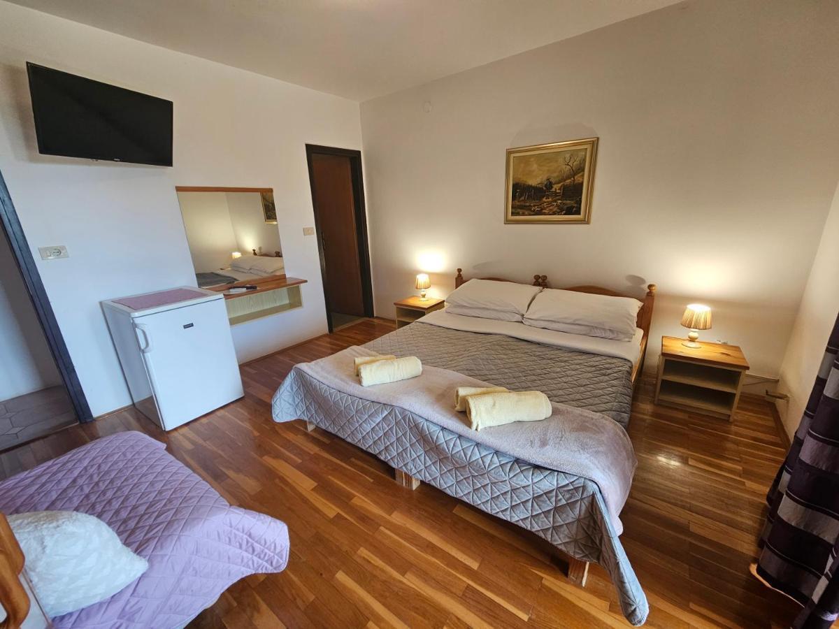 רוביני Apartments & Rooms Gaspar מראה חיצוני תמונה