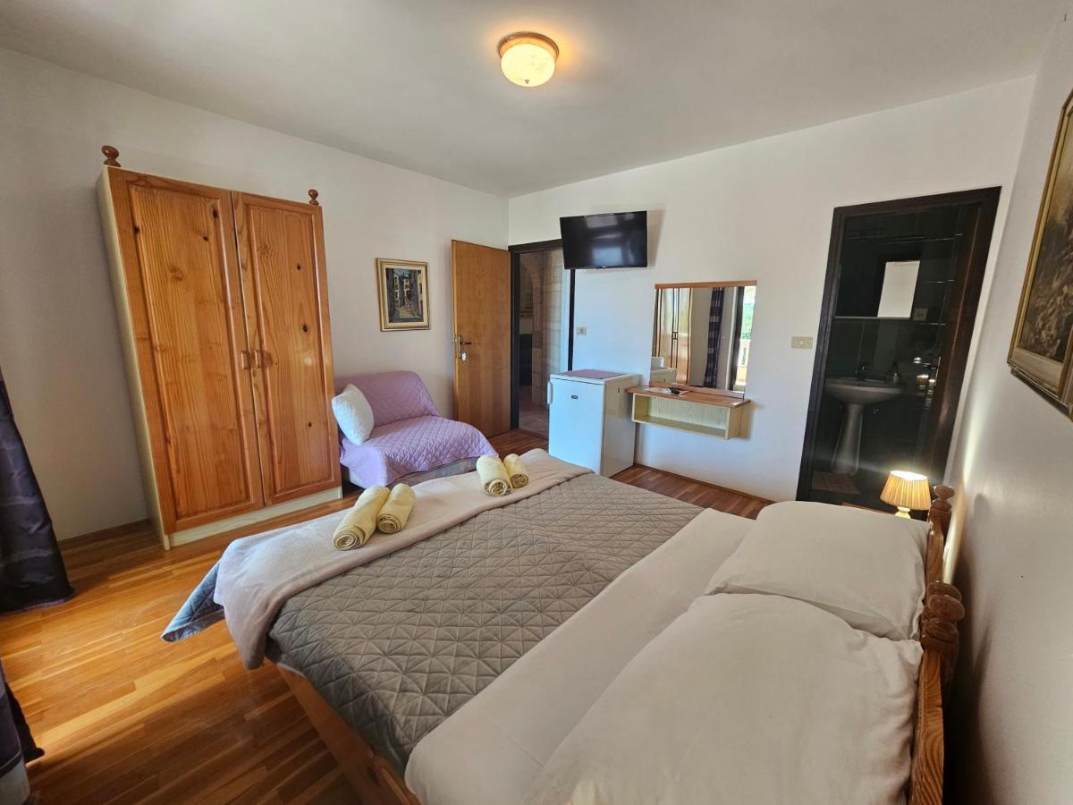 רוביני Apartments & Rooms Gaspar מראה חיצוני תמונה