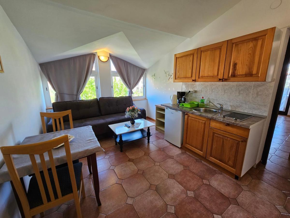 רוביני Apartments & Rooms Gaspar מראה חיצוני תמונה