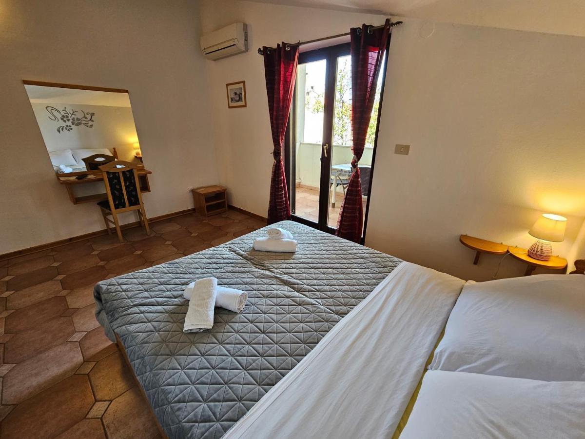רוביני Apartments & Rooms Gaspar מראה חיצוני תמונה