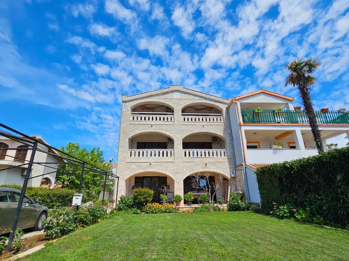 רוביני Apartments & Rooms Gaspar מראה חיצוני תמונה