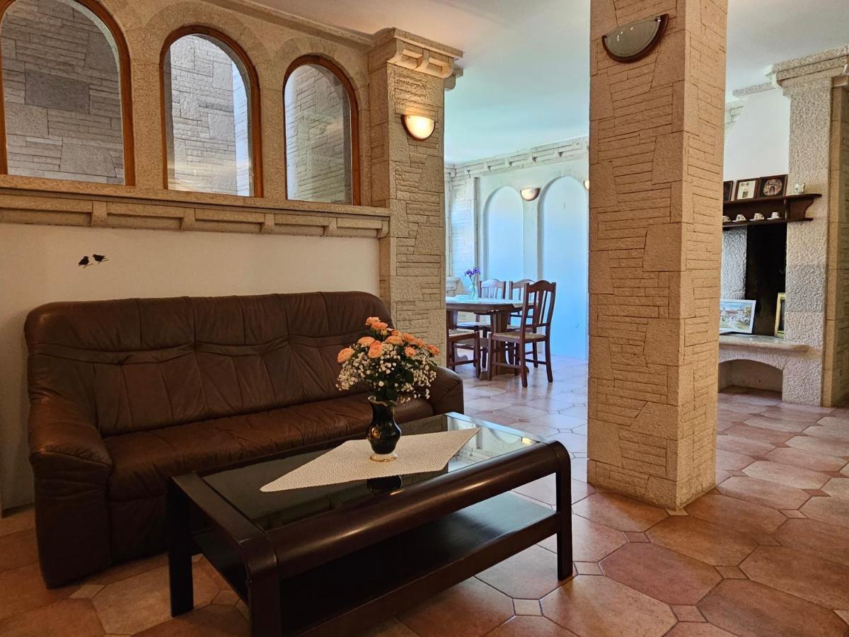 רוביני Apartments & Rooms Gaspar מראה חיצוני תמונה